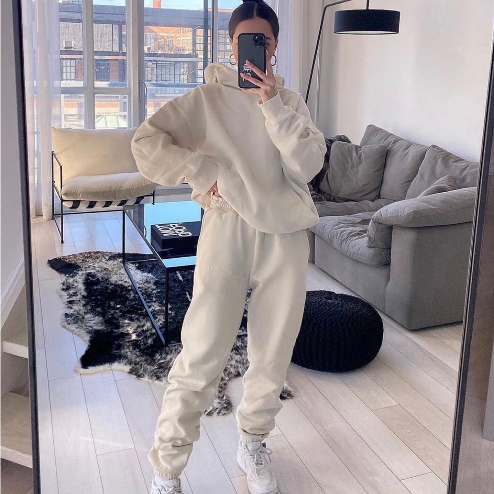 STRGRL Cream Sweatsuit (Matching Hoodie & Sweatpants)